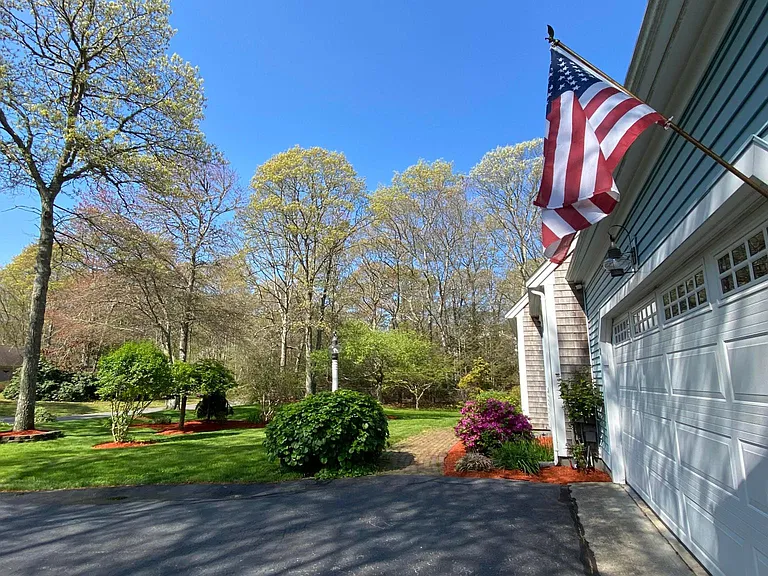 21 Nantucket Trl — Photo 3