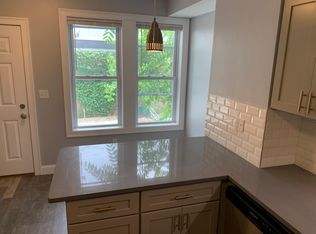 905 Saratoga St #4, Boston, MA 02128
