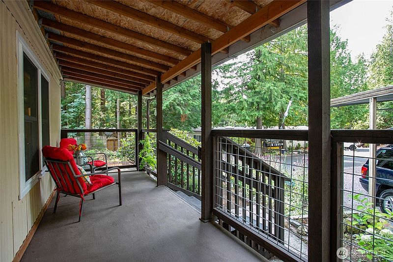 4th image of 4915 Samish Way #27