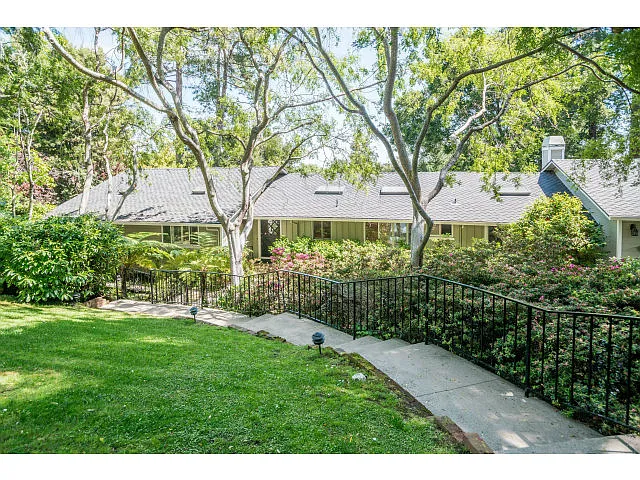 520 Darrell Rd photo 1