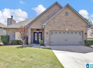 308 Bedford Cir, Calera, AL 35040
