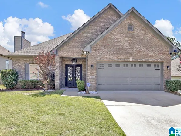 308 Bedford Cir, Calera, AL 35040