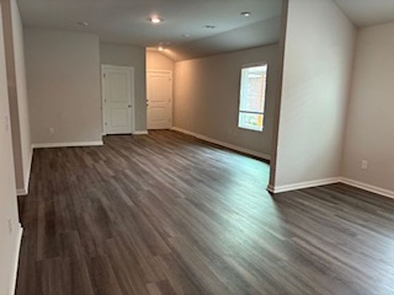 5th image of 19517 Conway Dr