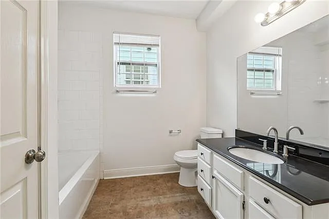 407 N Tonti St — Photo 8