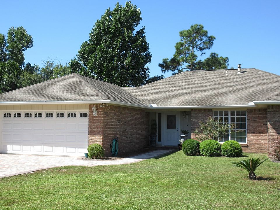 1st image of 66 Norwich Cir