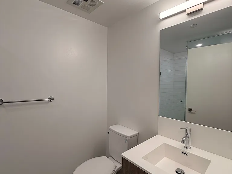 4010 Eglinton Ave W #825 — Photo 21