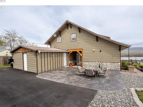 1515 E 9th St, The Dalles, OR 97058