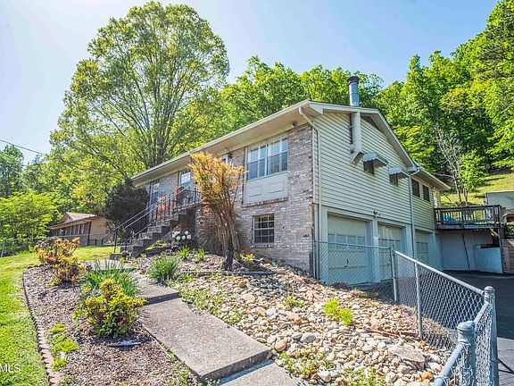 2nd image of 6829 Langston Dr