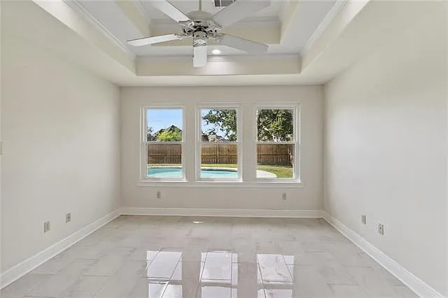 212 Oak Point Dr — Photo 9
