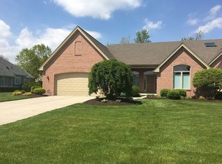 8030 English Garden Ct, Maumee, OH 43537