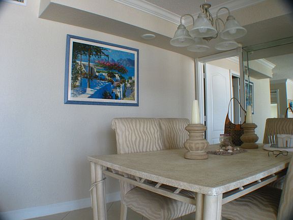 OTHER VIEW OF DINING ROOM