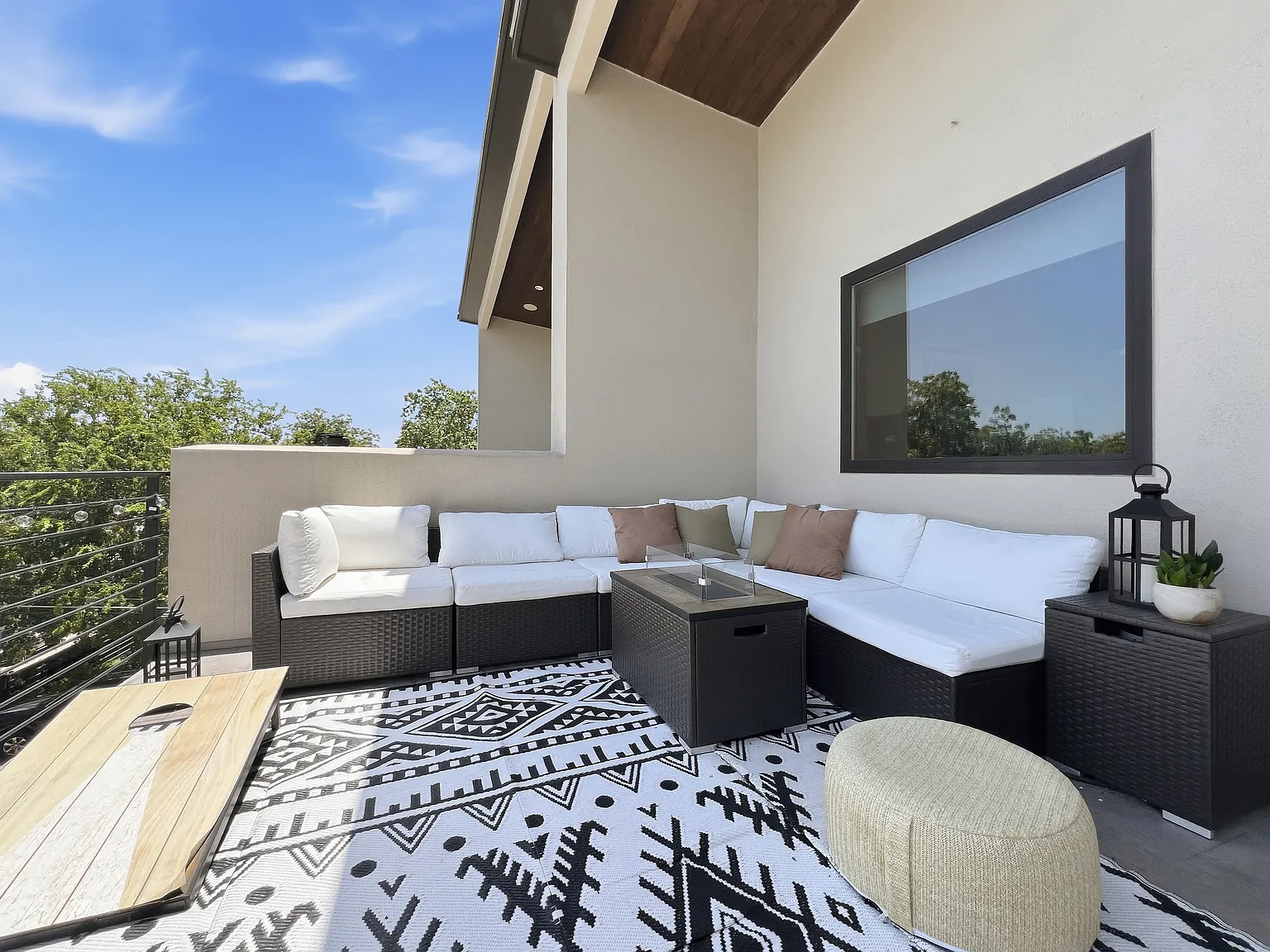 3 bed, 2399 sqft, $6,500 — Photo 3