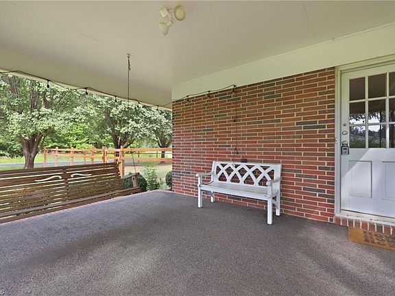4th image of 216 Underwood Rd