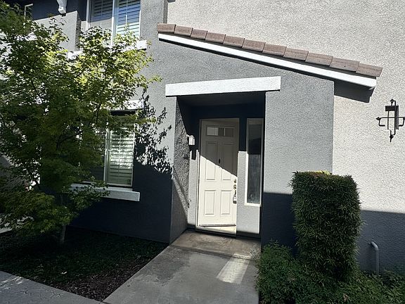 2nd image of 2089 Boccioni Ln