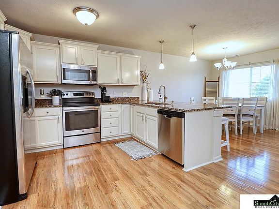 5th image of 11041 N 144th St