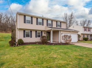 195 Thunderwood Dr, Bethel Park, PA 15102