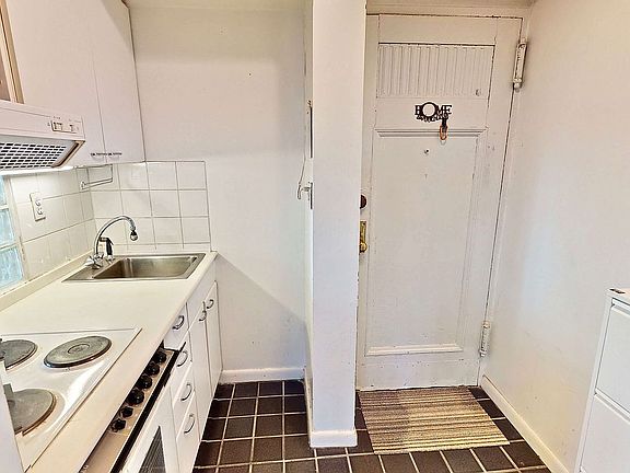 5th image of 45 Tudor City Pl APT 818