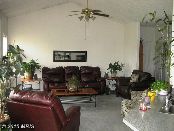 5th image of 877 Ambleside Dr