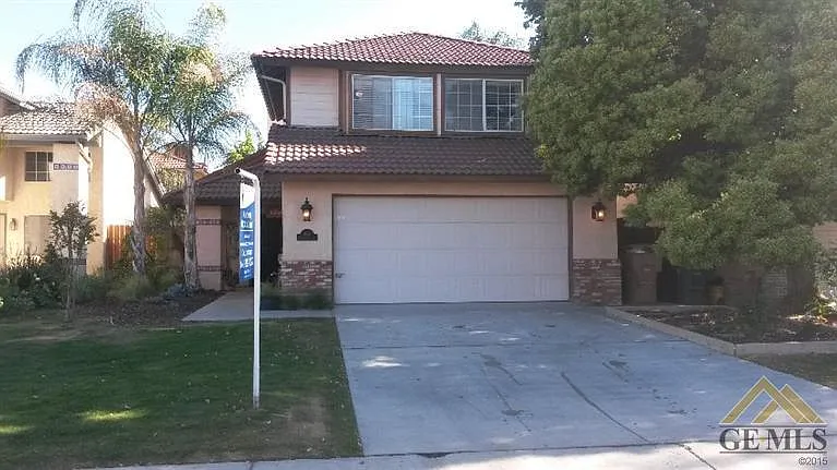 8113 Willowglen Dr photo 1
