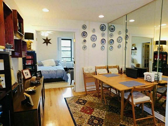 4th image of 393 3rd St APT 3