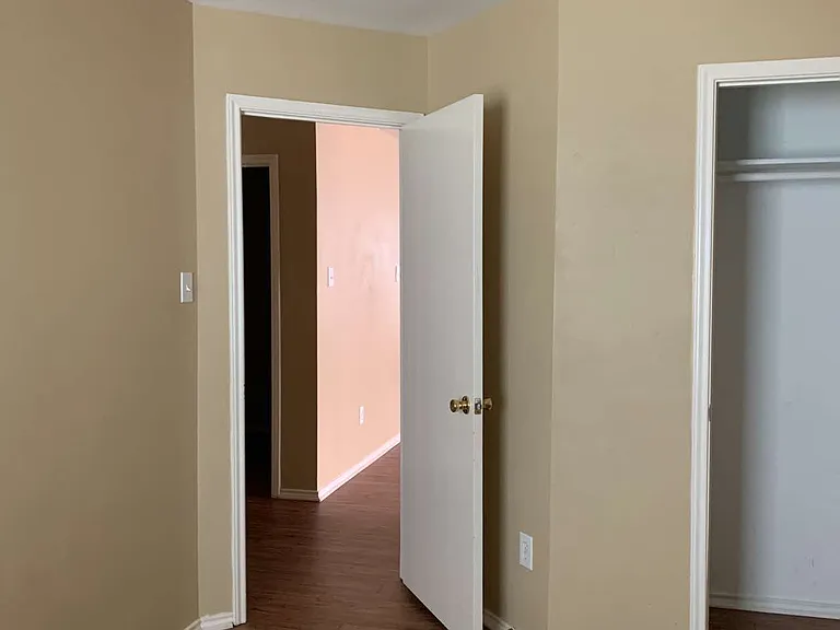 1434 Mission Hills Ln — Photo 13