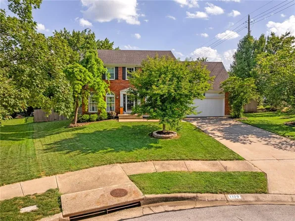 1109 W 120th Ter, Kansas City, MO 64145