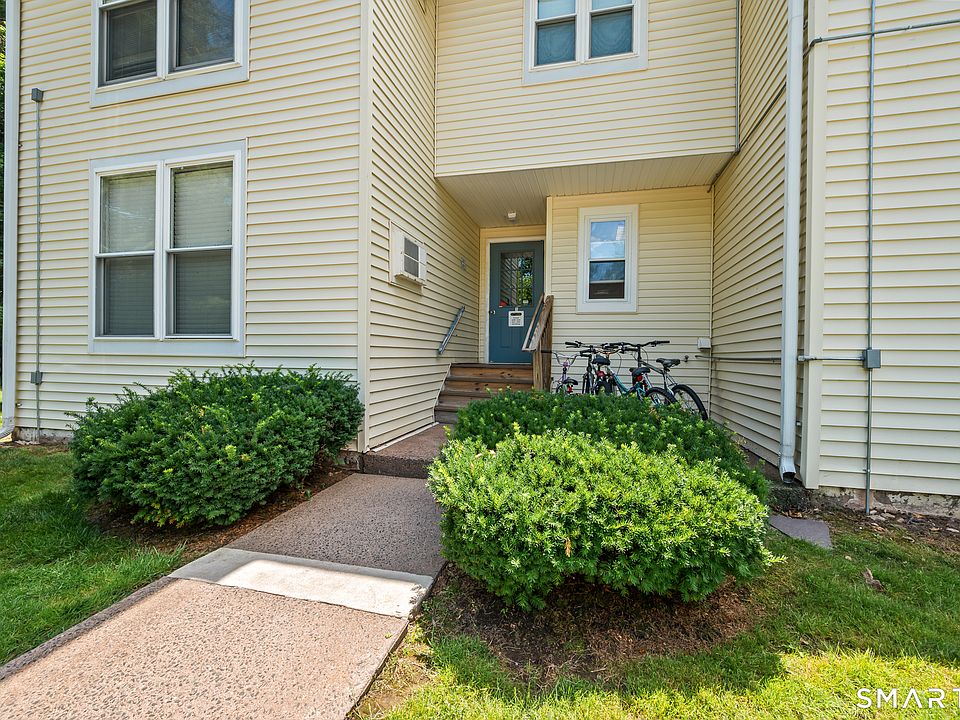 1st image of 949 Pleasant Valley Road #3-3