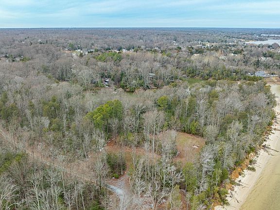 3rd image of 46390 Lanyon Ln