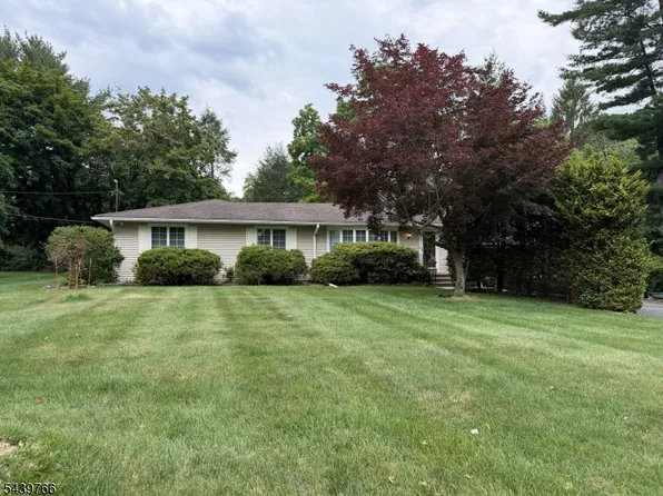 41 Carey Rd, Roxbury Twp., NJ 07876