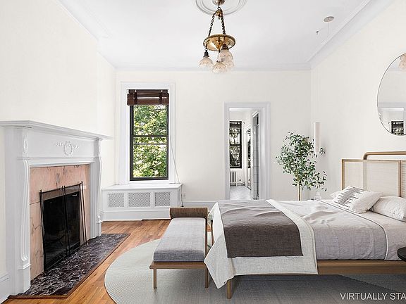 5th image of 185 Saint Marks Ave APT 4L