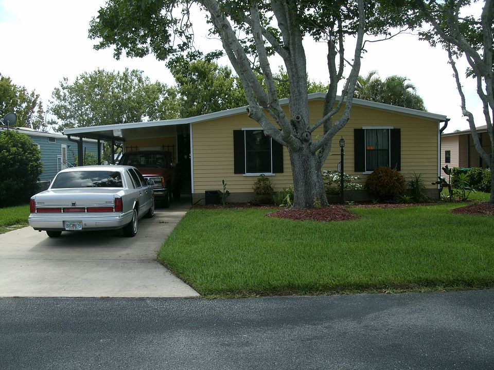 1st image of 2057 E Lakeview Dr