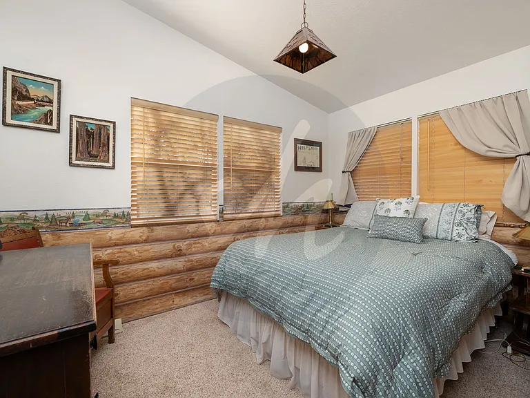 1111 W Pikes Peak Avenue — Photo 24
