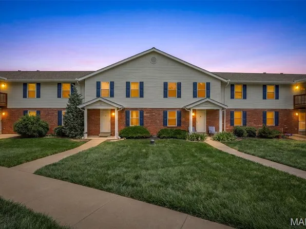 1089 Hidden Ridge Trl, Valley Park, MO 63088