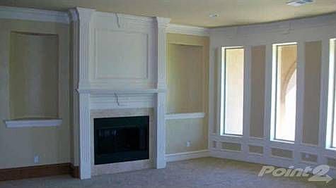 3rd image of 2412 Lookout Ct