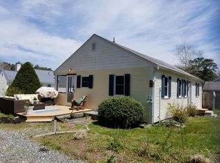 6 Terrys Ln, Dennis Pt, MA 02639
