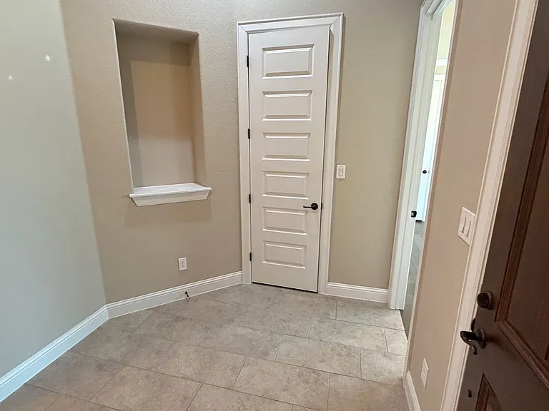 1509 Highland Ridge Rd — Photo 2