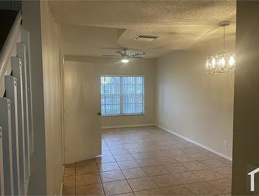 145 SW 96th Ter — Photo 33