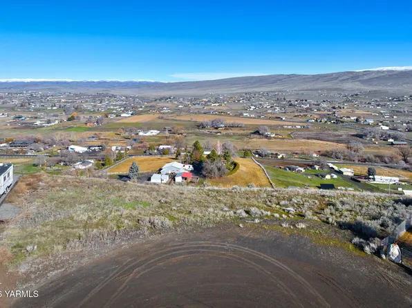 473 Sagewood Dr, Selah, WA 98942