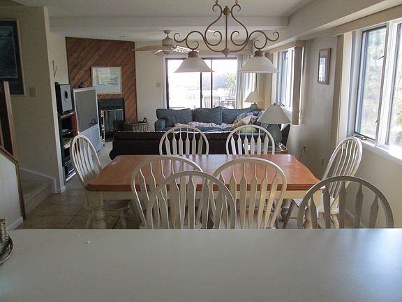 2nd image of 1040 Bunting Avenue #4