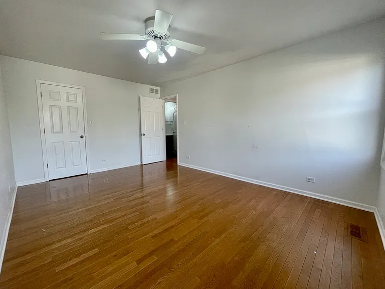 2760 College Hill Cir — Photo 15