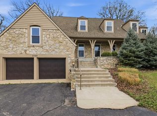 2746 SW Macvicar Ave, Topeka, KS 66611