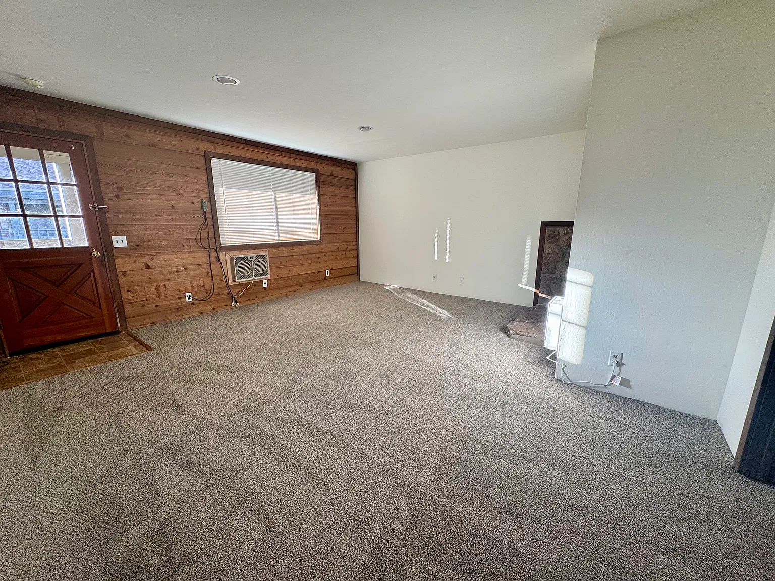 2 bed, 800 sqft, $2,300 — Photo 4