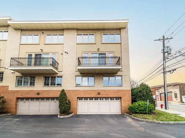 11 Washington Place image 19 of 19