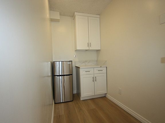 5th image of 3710 Glendon Ave APT 1