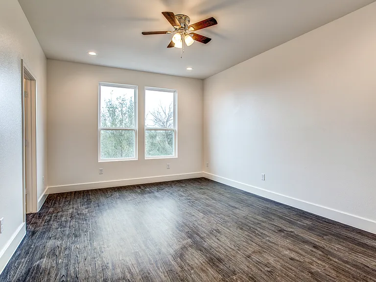 119 Dealva Ct — Photo 12