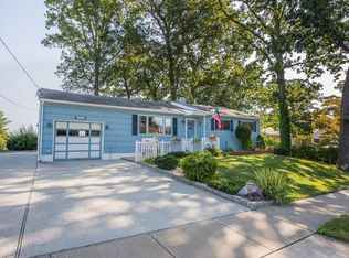 14 Woodland Rd, Jamesburg, NJ 08831