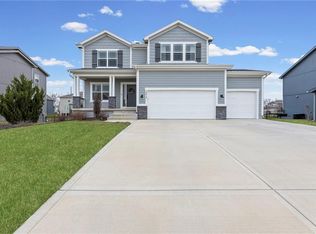 18910 Ocheltree St, Spring Hill, KS 66083