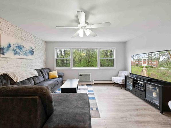 205 Country Club DRIVE #2C, Lake Geneva, WI 53147