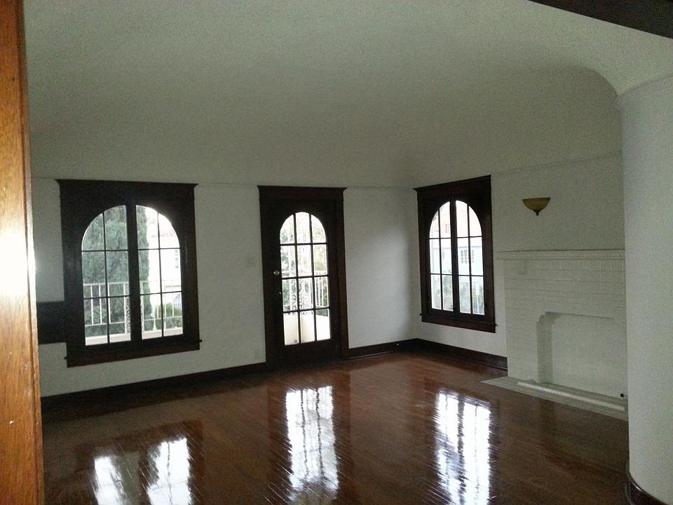 Formal living room