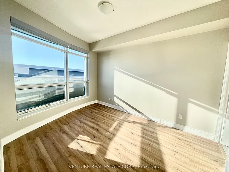 135 Village Green Sq #617 — Photo 10